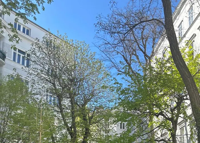 Quietcityviews Апартаменты